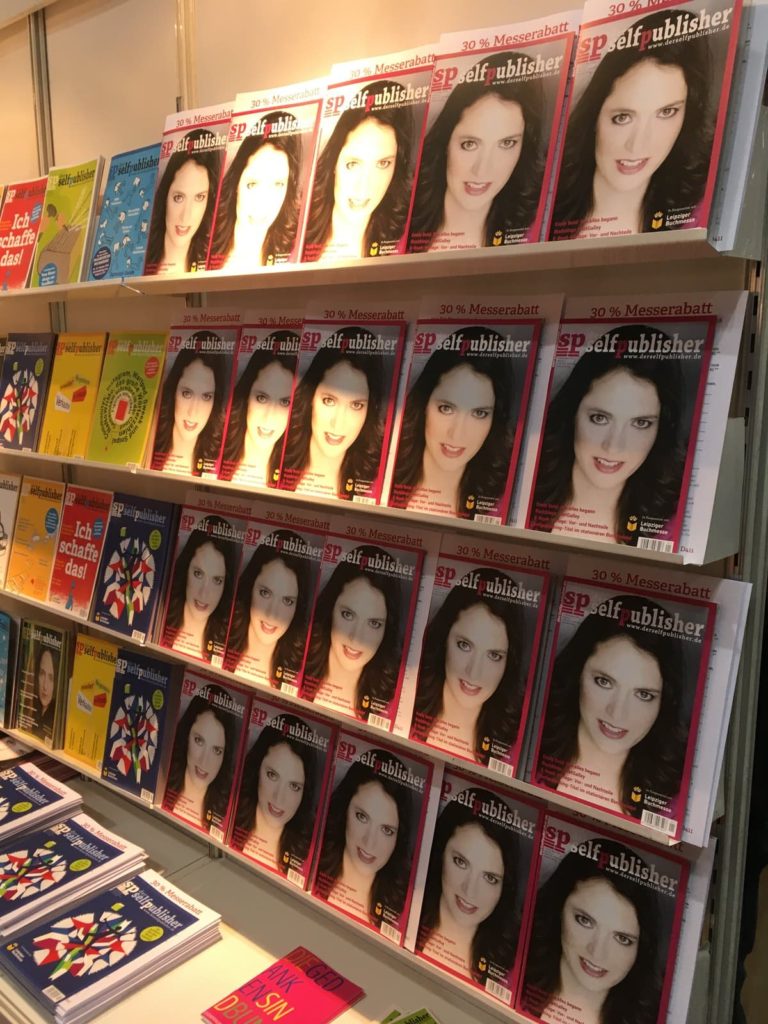 Überraschung auf der Messe: Emily Bold auf dem Cover des "Selfpublisher"